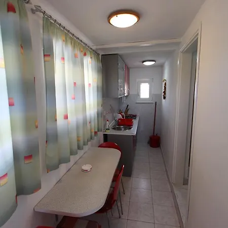 Sara Apartment *